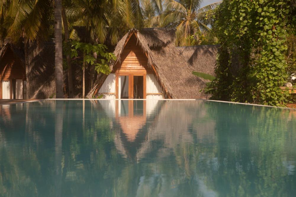 81 Palms Resort Nembrala Pokój zdjęcie